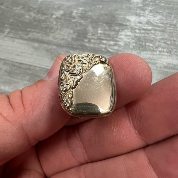 Vintage Gold Tone Square Cufflinks - Picture 3 of 3